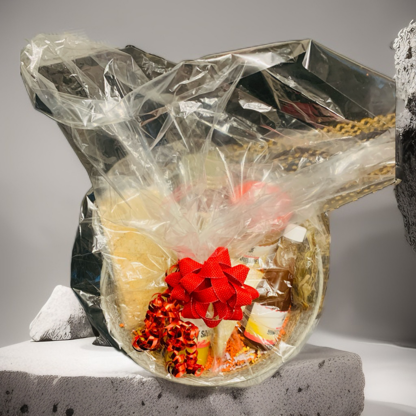 Taste of Haiti Gift Basket /Panyen kado ak gou Ayiti