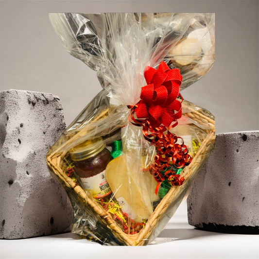 Taste of Haiti Gift Basket /Panyen kado ak gou Ayiti